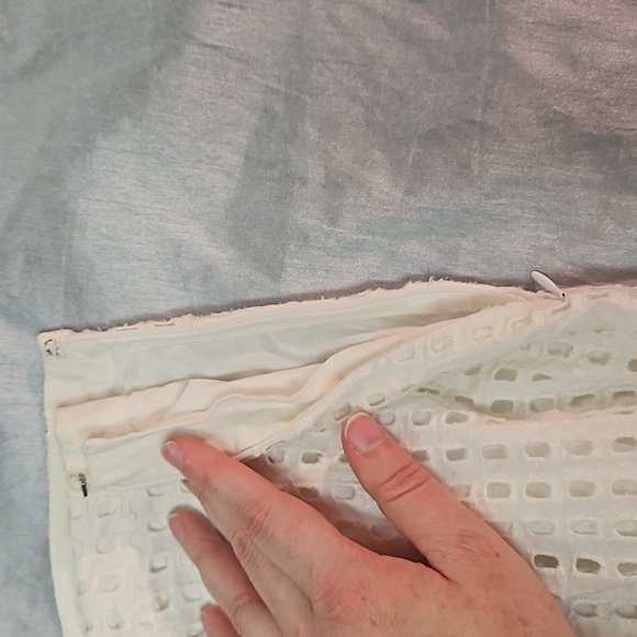 Crown & Ivy White Eyelet Skirt - Picture 4 of 7